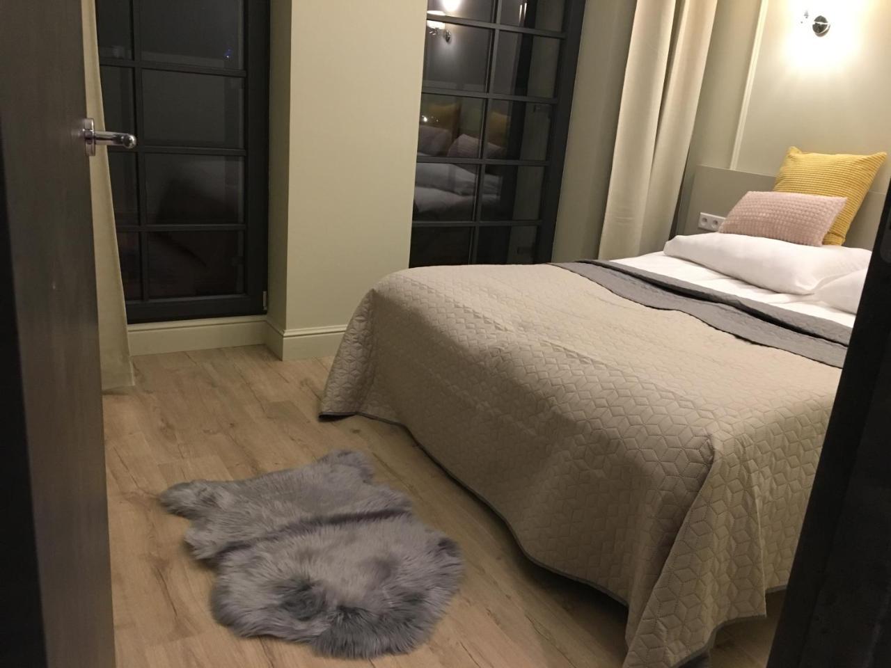 Apartamenty Platinum Loft Жельона Гора Екстериор снимка